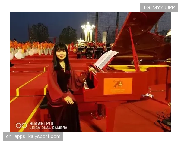 中国队员赛后举旗庆祝画面刷屏
